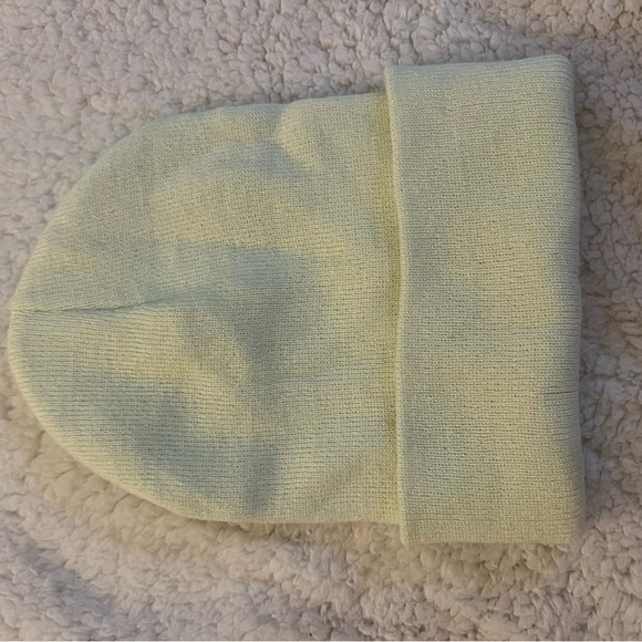 UNWORN CARHARTT Hat - Picture 3 of 4